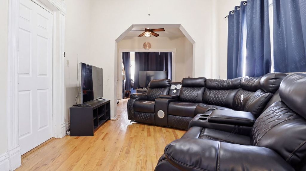 6408 S Aberdeen Street