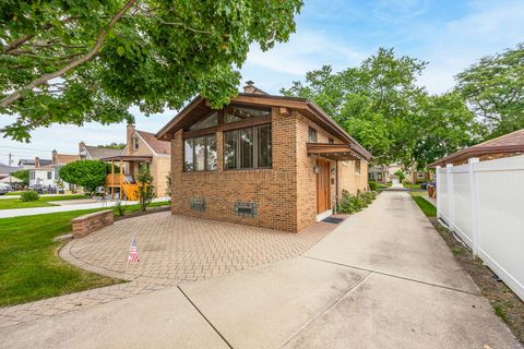 Tiny photo for 2246 S 18th Avenue, North Riverside, IL 60546 (MLS # 12459930)