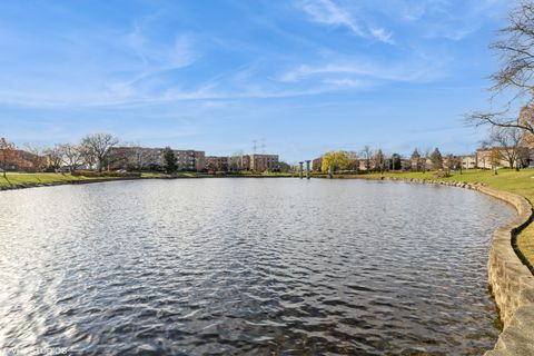 A home in Mount Prospect