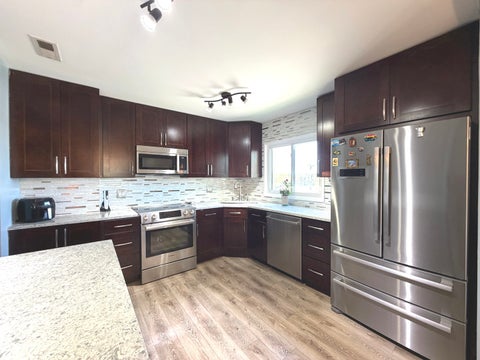 Tiny photo for 9375 Landings Lane #404, Des Plaines, IL 60016 (MLS # 12640282)