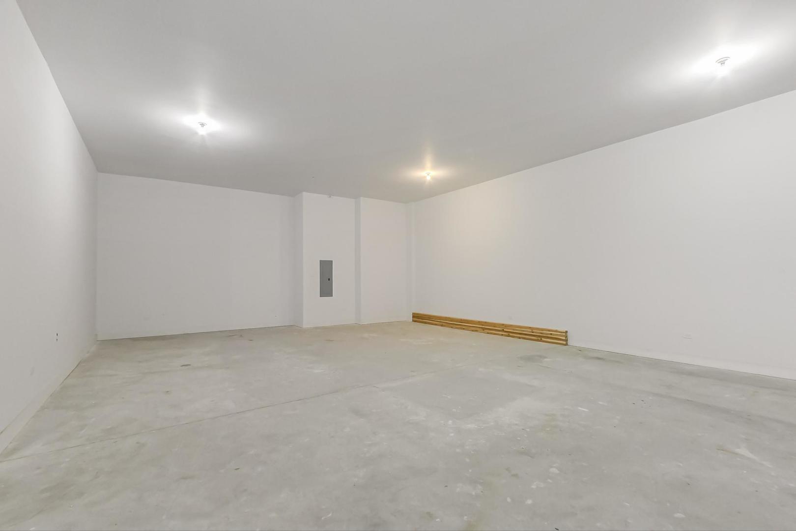 1321 N Western Avenue C