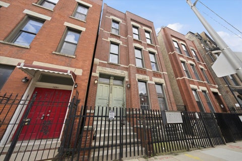 Photo of 1333 W Huron Street #3A, Chicago, IL 60642 (MLS # 12796095)