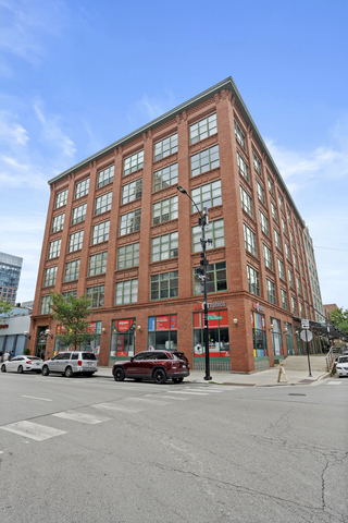 1017 W Washington Boulevard 2J
