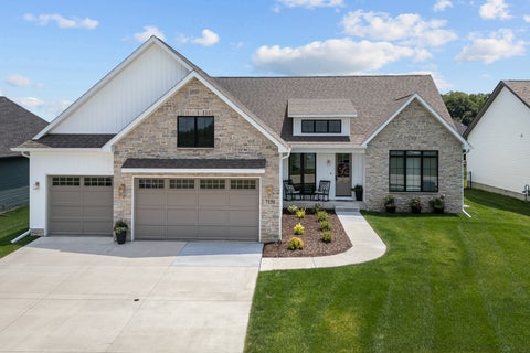 Tiny photo for 7131 Alvie Lane, Bettendorf, IA 52722 (MLS # 12732733)
