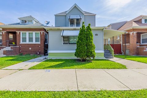 5621 S Sawyer Avenue Chicago IL 60629