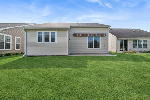 Tiny photo for 2915 Stoney Creek Drive, Elgin, IL 60124 (MLS # 12482735)