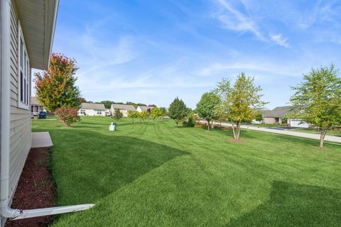 Tiny photo for 2915 Stoney Creek Drive, Elgin, IL 60124 (MLS # 12482735)