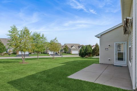 Tiny photo for 2915 Stoney Creek Drive, Elgin, IL 60124 (MLS # 12482735)