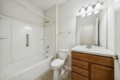 Tiny photo for 2915 Stoney Creek Drive, Elgin, IL 60124 (MLS # 12482735)