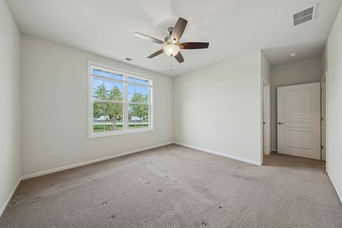 Tiny photo for 2915 Stoney Creek Drive, Elgin, IL 60124 (MLS # 12482735)