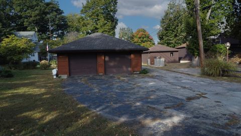 A home in Watseka