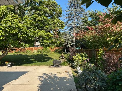 Tiny photo for 419 S Royal Court, Palatine, IL 60067 (MLS # 12528186)