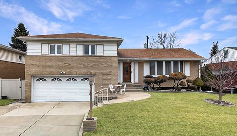 Photo of 1205 Winston Drive, Melrose Park, IL 60160 (MLS # 12583913)