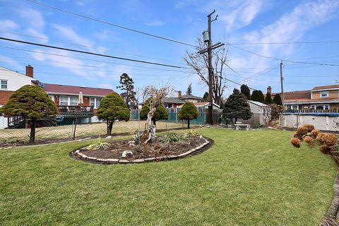 Tiny photo for 1205 Winston Drive, Melrose Park, IL 60160 (MLS # 12583913)