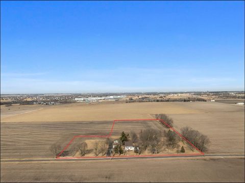 Tiny photo for 2411 Goldberg Road, Bloomington, IL 61705 (MLS # 12570073)