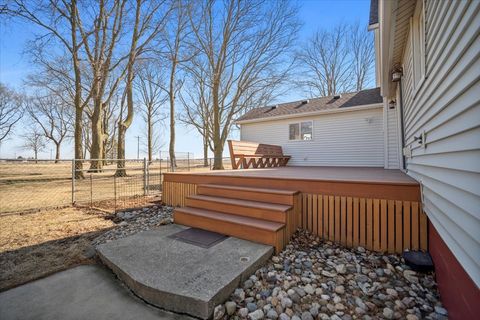 Tiny photo for 2411 Goldberg Road, Bloomington, IL 61705 (MLS # 12570073)