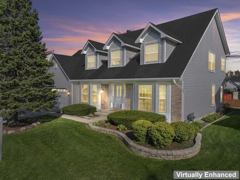 Photo of 1601 Crowfoot Circle N, Hoffman Estates, IL 60169 (MLS # 12620376)