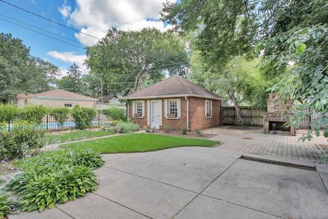 Tiny photo for 1096 S Wildwood Avenue, Kankakee, IL 60901 (MLS # 12481380)