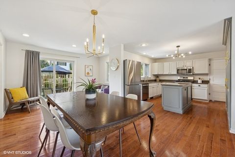 Tiny photo for 527 Maple Lane, Geneva, IL 60134 (MLS # 12438595)