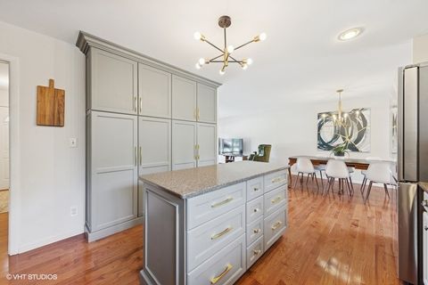Tiny photo for 527 Maple Lane, Geneva, IL 60134 (MLS # 12438595)