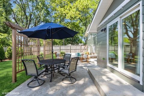 Tiny photo for 527 Maple Lane, Geneva, IL 60134 (MLS # 12438595)