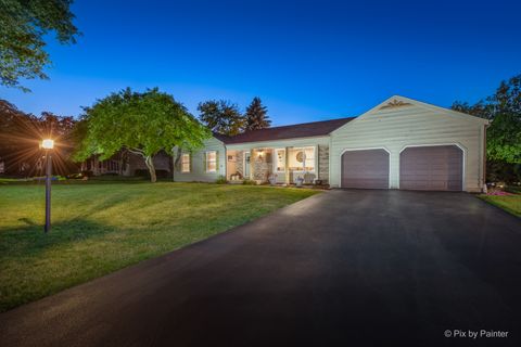 Photo of 1210 Brandywine Circle, Algonquin, IL 60102 (MLS # 12491945)