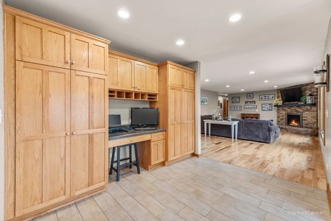 Tiny photo for 1210 Brandywine Circle, Algonquin, IL 60102 (MLS # 12491945)