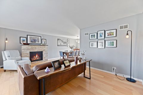 Tiny photo for 31 Mulberry East Road, Deerfield, IL 60015 (MLS # 12589521)