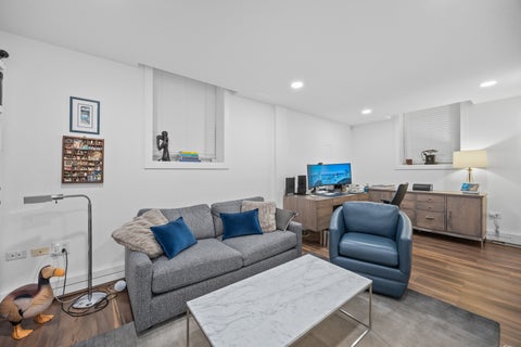 Tiny photo for 425 W Briar Place #1E, Chicago, IL 60657 (MLS # 12765537)