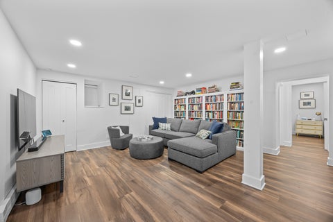 Tiny photo for 425 W Briar Place #1E, Chicago, IL 60657 (MLS # 12765537)