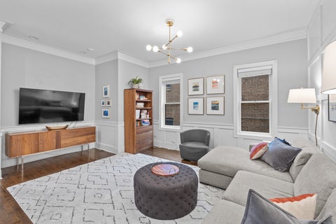Tiny photo for 425 W Briar Place #1E, Chicago, IL 60657 (MLS # 12765537)