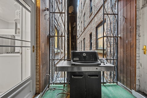 Tiny photo for 425 W Briar Place #1E, Chicago, IL 60657 (MLS # 12765537)