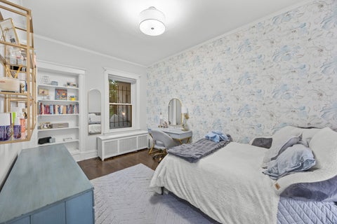 Tiny photo for 425 W Briar Place #1E, Chicago, IL 60657 (MLS # 12765537)