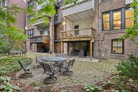 Tiny photo for 425 W Briar Place #1E, Chicago, IL 60657 (MLS # 12765537)