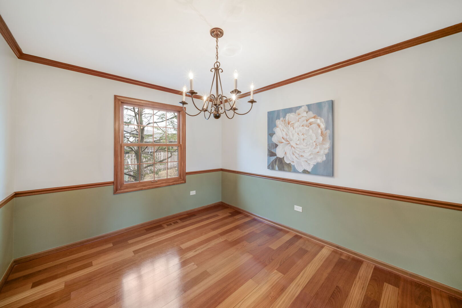 1530 E Fleming Drive S