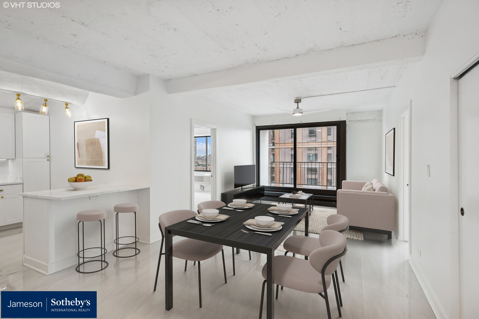 345 N Canal Street 1003