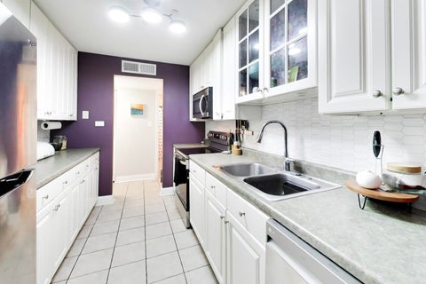 Tiny photo for 960 Beau Drive #307, Des Plaines, IL 60016 (MLS # 12754392)