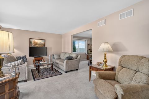 Tiny photo for 3173 Grandview Place, Darien, IL 60561 (MLS # 12642267)