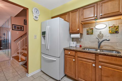 Tiny photo for 3173 Grandview Place, Darien, IL 60561 (MLS # 12642267)