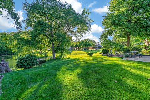 Tiny photo for 3173 Grandview Place, Darien, IL 60561 (MLS # 12642267)