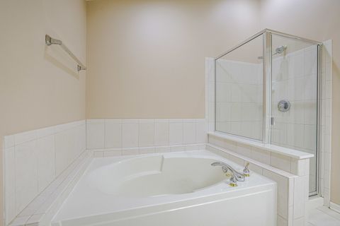 Tiny photo for 204 Aspen Circle, Gilberts, IL 60136 (MLS # 12502246)