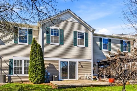 Tiny photo for 2542 Oak Tree Lane, Plainfield, IL 60586 (MLS # 12603795)