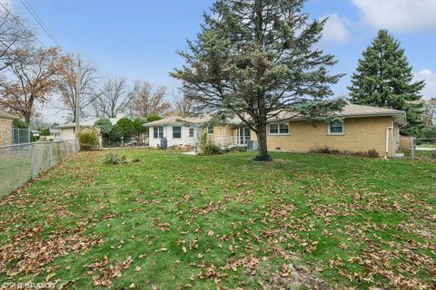 A home in Oak Lawn