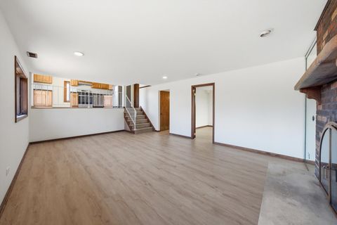 Tiny photo for 831 Violet Lane, Matteson, IL 60443 (MLS # 12569660)