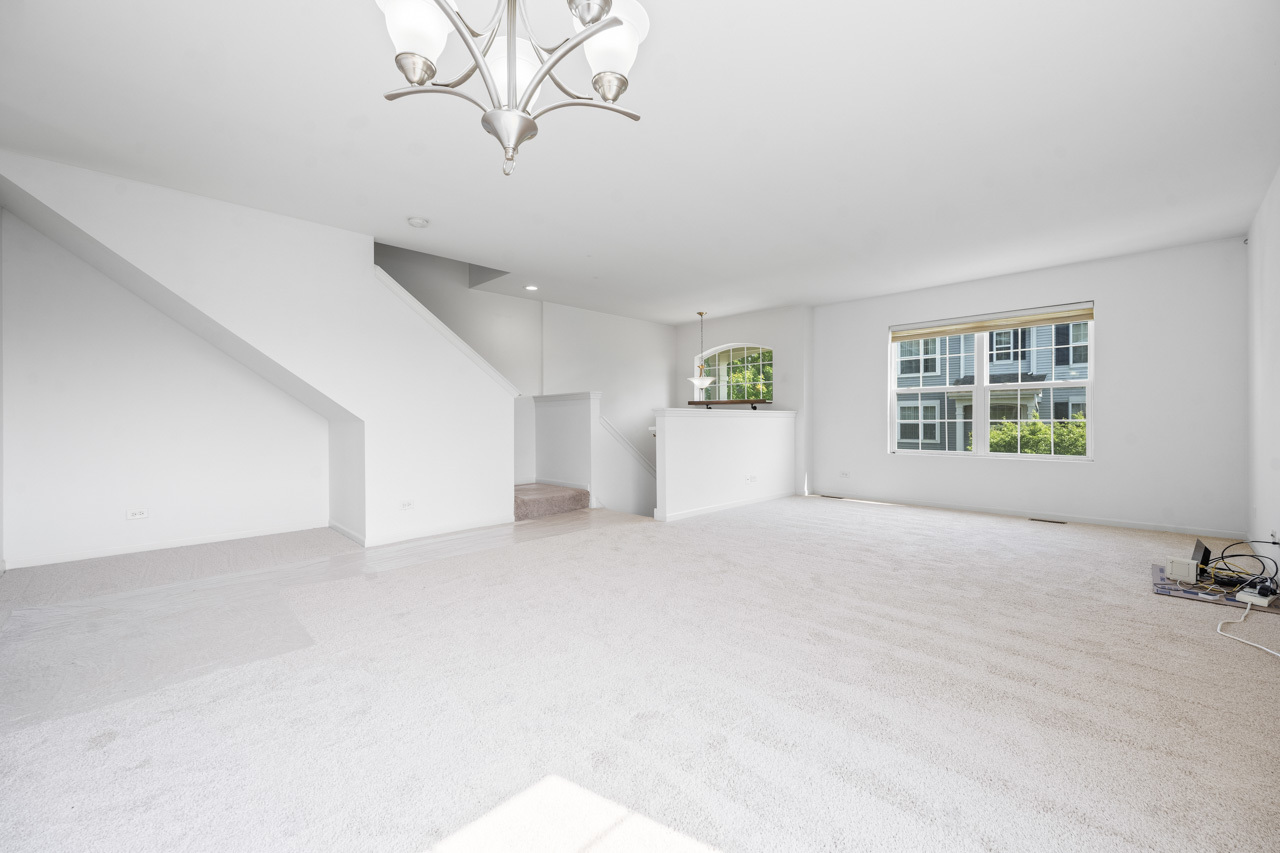 1082 Piccolo Lane