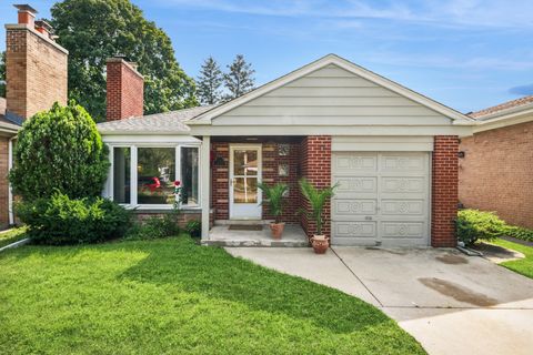 Photo of 5247 Suffield Court, Skokie, IL 60077 (MLS # 12472008)