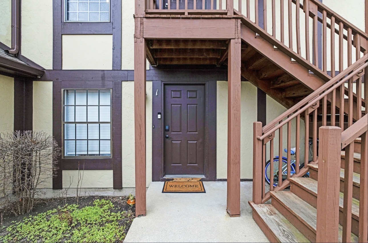 379 Sandhurst Circle 1