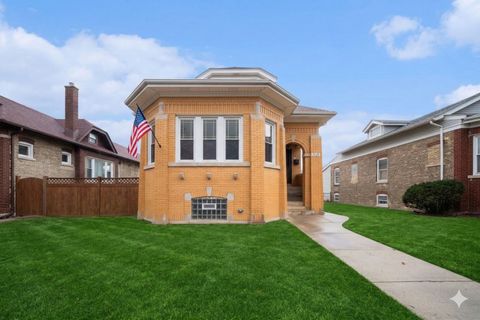 5119 N Menard Avenue Chicago IL 60630