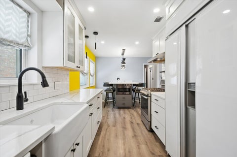 Tiny photo for 6755 N Washtenaw Avenue, Chicago, IL 60645 (MLS # 12680958)