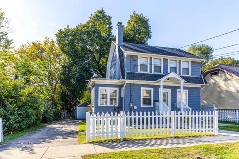 Tiny photo for 519 Laurel Street, Elgin, IL 60120 (MLS # 12786059)